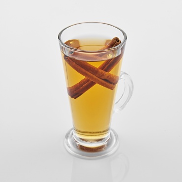 Apple Cider Tea with Cinnamon Sticks