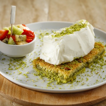 “Dövme” Ice Cream with Pistachio Kunefe