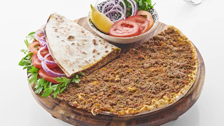 لحم عجين