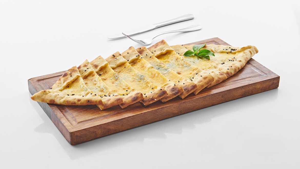 Mixed Cheese Pide