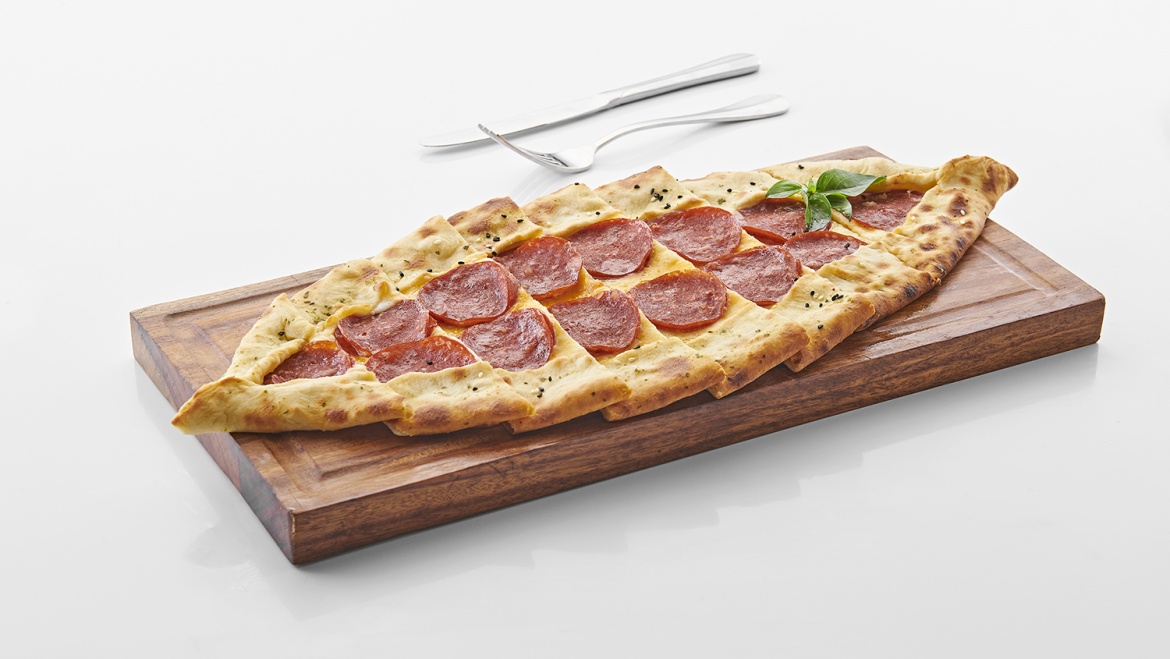 Pepperoni Pide