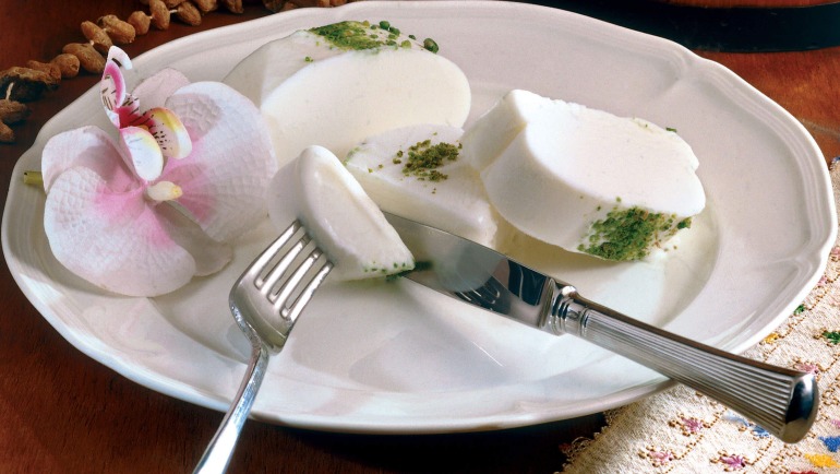 Classic “Kesme” Ice Cream
