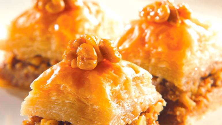 Classic Walnut Baklava(4 Pieces)